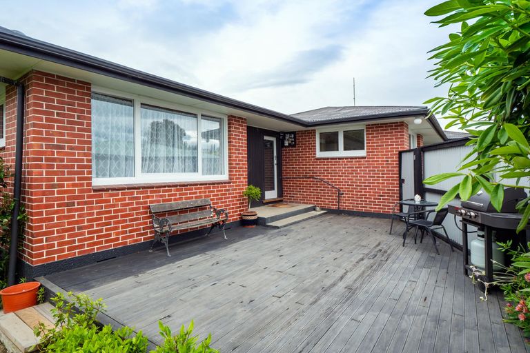 Photo of property in 39 Main Road, Pleasant Point, 7903