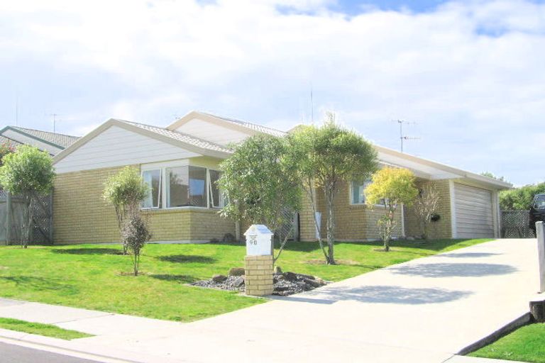 Photo of property in 90 Townhead Crescent, Bethlehem, Tauranga, 3110