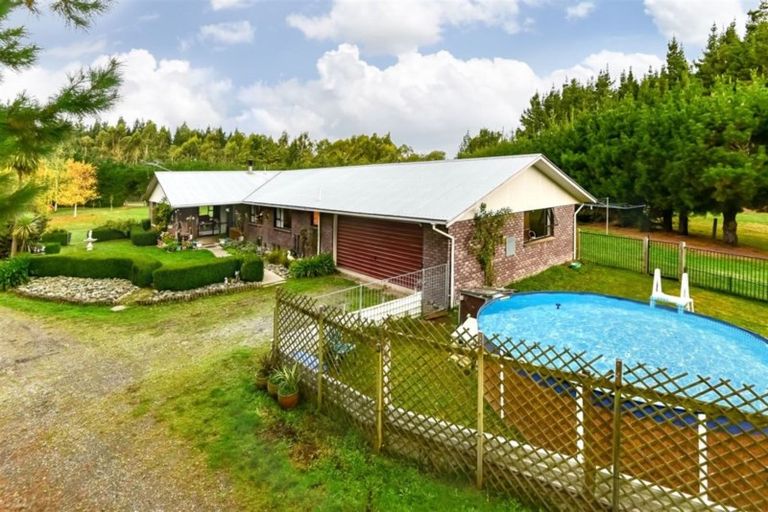 Photo of property in 7 Scarlett Oak Drive, West Melton, Christchurch, 7671