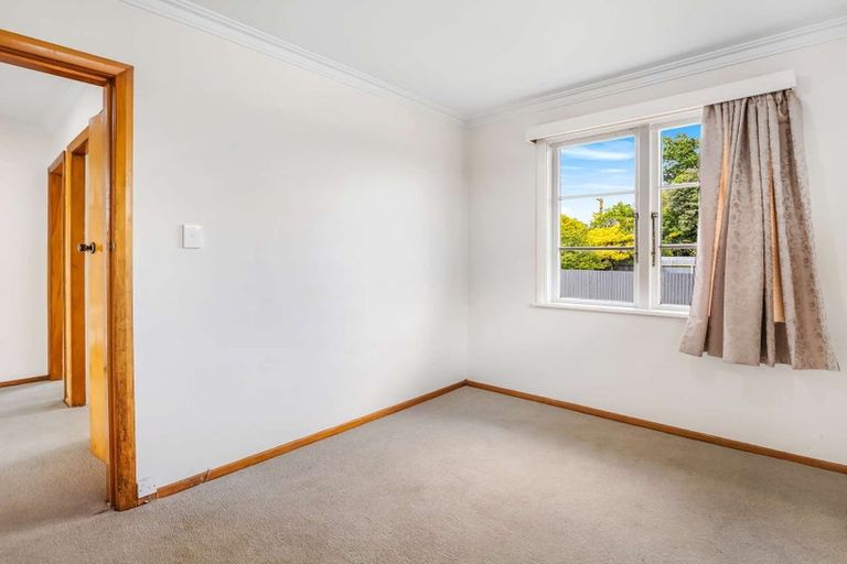 Photo of property in 15 Mako Mako Road, Levin, 5510