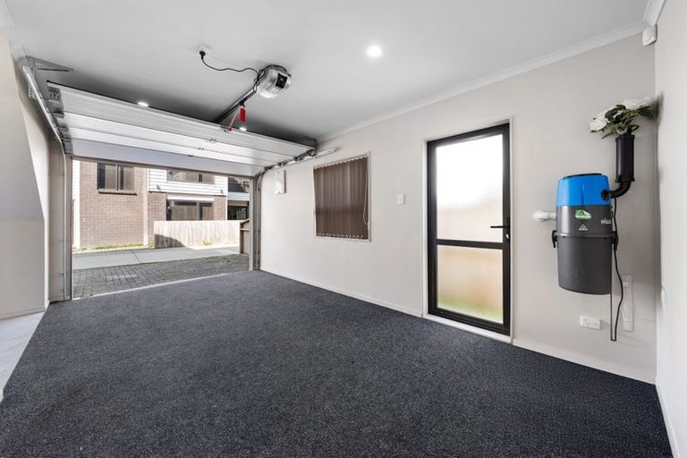 Photo of property in 102b Fitzroy Street, Papatoetoe, Auckland, 2104