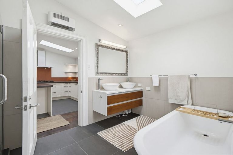 Photo of property in 92 Warrington Street, Mairehau, Christchurch, 8013