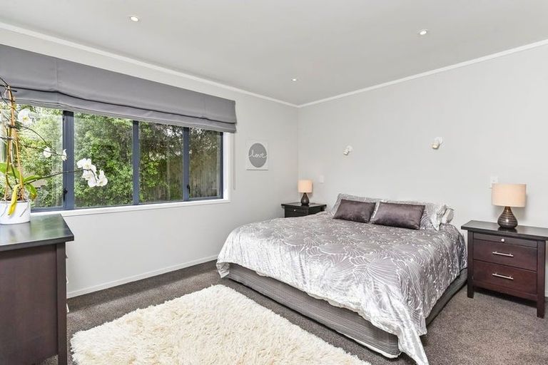 Photo of property in 24 Coralsea Way, Arkles Bay, Whangaparaoa, 0932