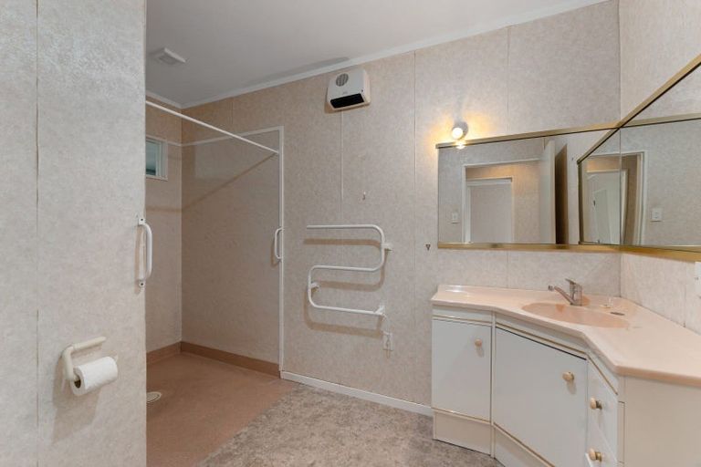 Photo of property in 1/86 Mclauchlan Street, Springlands, Blenheim, 7201