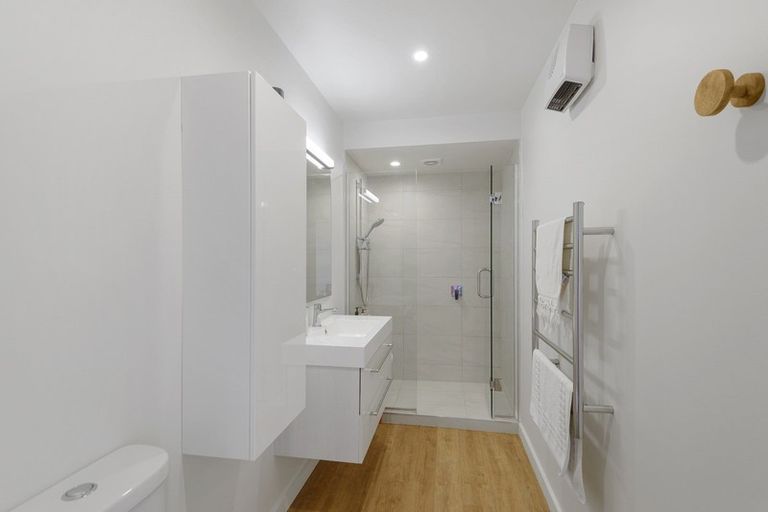 Photo of property in 105 Dyers Pass Road, Cashmere, Christchurch, 8022