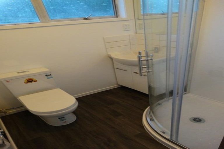 Photo of property in 31 Universal Drive, Henderson, Auckland, 0610