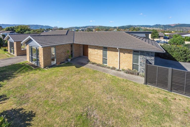 Photo of property in 12 Christow Court, Paraparaumu, 5032