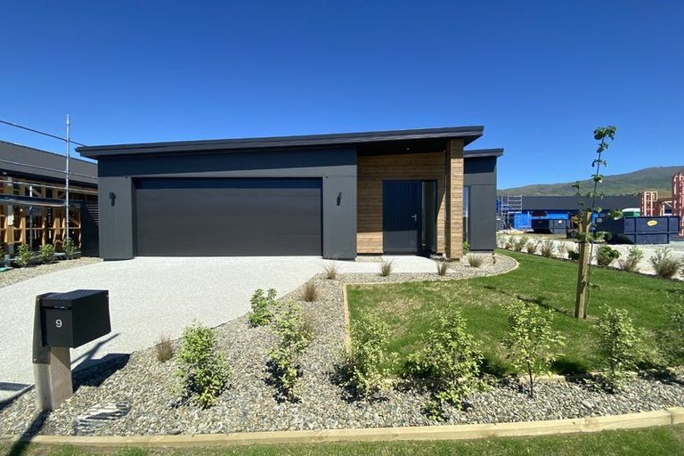 Photo of property in 9 Tussock Way, Cromwell, 9310
