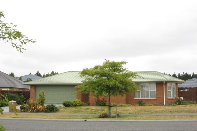 Photo of property in 17 Putake Drive, Parklands, Christchurch, 8083