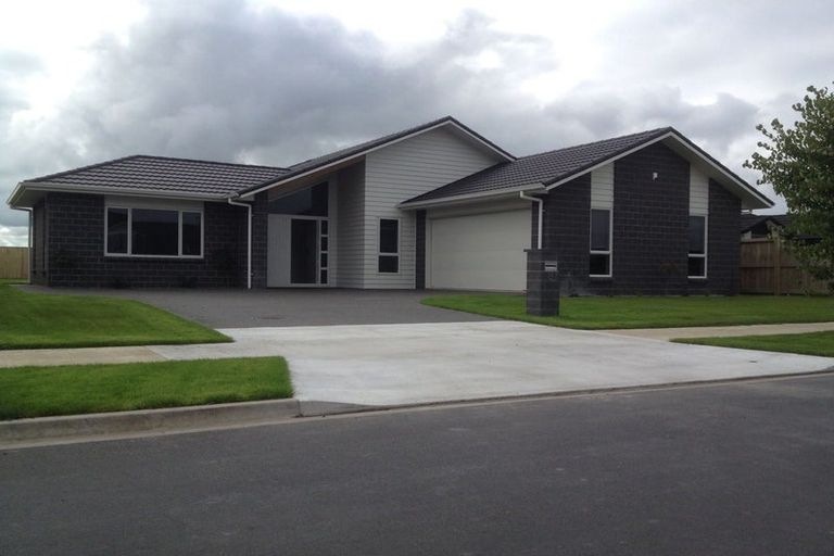 Photo of property in 8 Helen June Avenue, Flagstaff, Hamilton, 3210