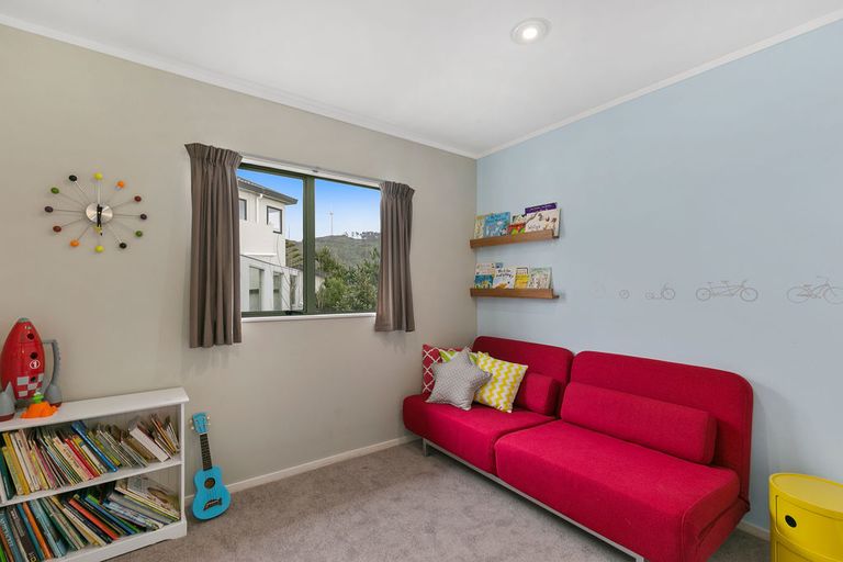 Photo of property in 8 Lingard Grove, Brooklyn, Wellington, 6021