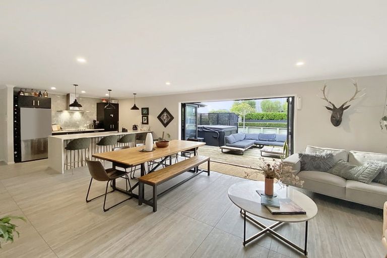 Photo of property in 13 Magnolia Crescent, Tawhero, Whanganui, 4501