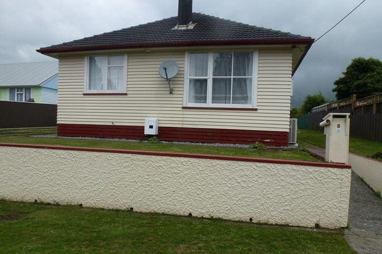 Photo of property in 3 Falstaff Street, Stratford, 4332