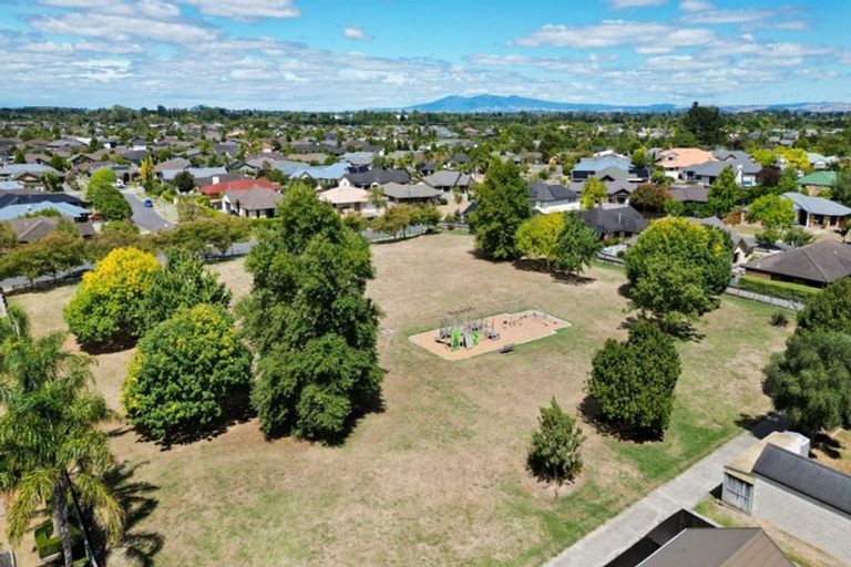 Photo of property in 17 Grasmere Court, Huntington, Hamilton, 3210