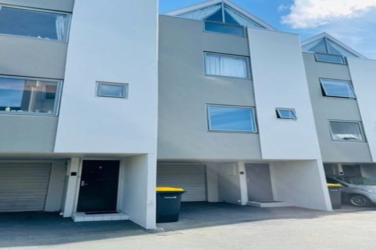 Photo of property in 3/86 Brockworth Place, Riccarton, Christchurch, 8011