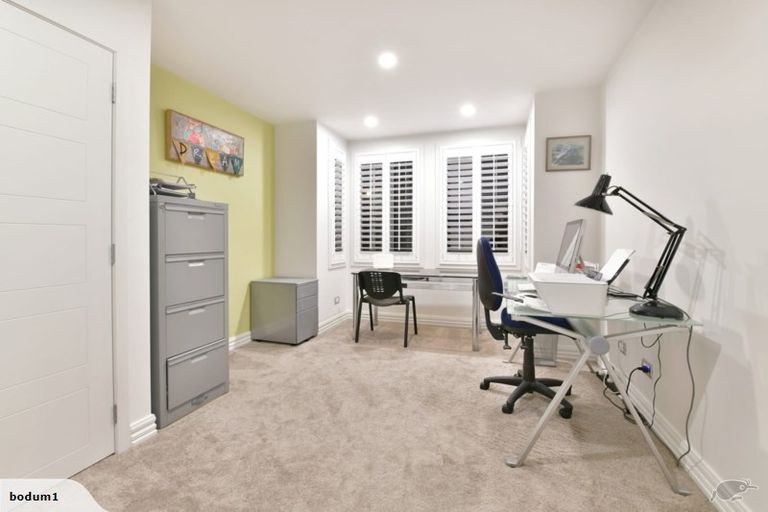 Photo of property in 110 Vipond Road, Stanmore Bay, Whangaparaoa, 0932