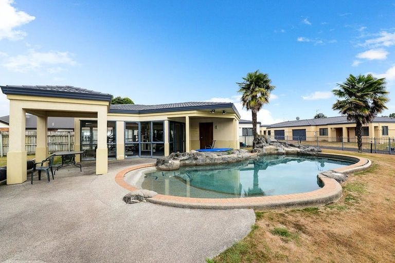 Photo of property in 13 Sudbury Court, Rototuna North, Hamilton, 3210