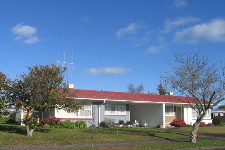 Photo of property in 2 Tudor Crescent, Chedworth, Hamilton, 3210