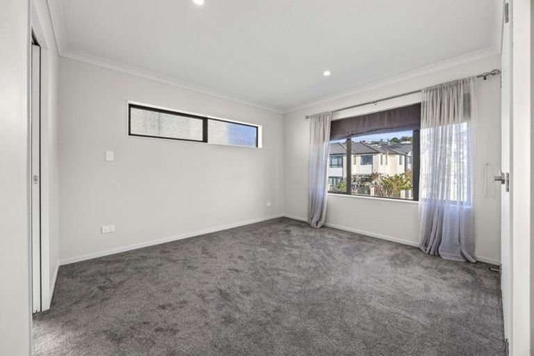 Photo of property in 16 Lime Hill Rise, Flat Bush, Auckland, 2019