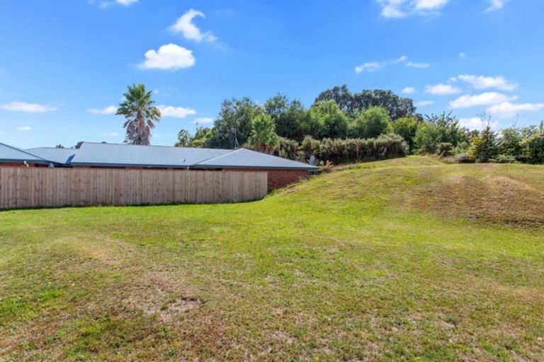 Photo of property in 10 The Fairway, Whakatane, 3120