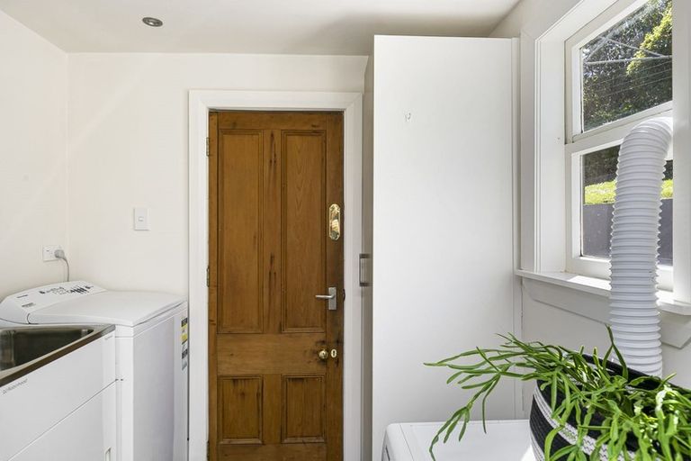 Photo of property in 244 Ohiro Road, Brooklyn, Wellington, 6021