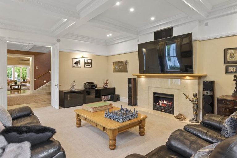 Photo of property in 38 Waiwetu Street, Fendalton, Christchurch, 8052