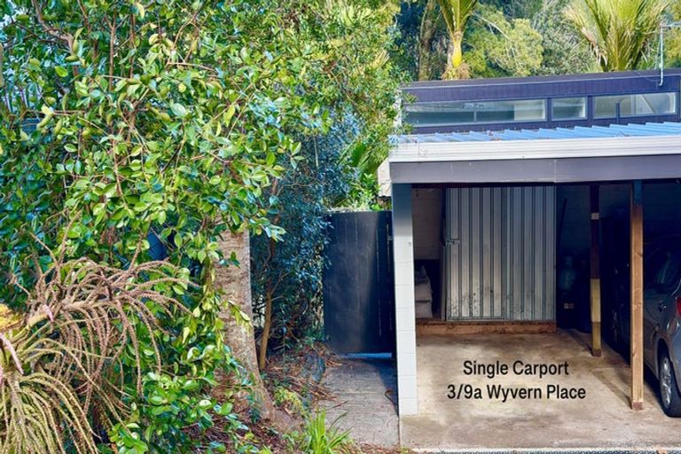 Photo of property in 1/9a Wyvern Place, Glenfield, Auckland, 0629