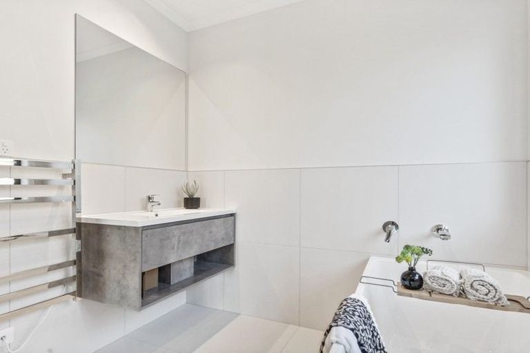 Photo of property in 24 Drower Glen, Flagstaff, Hamilton, 3210