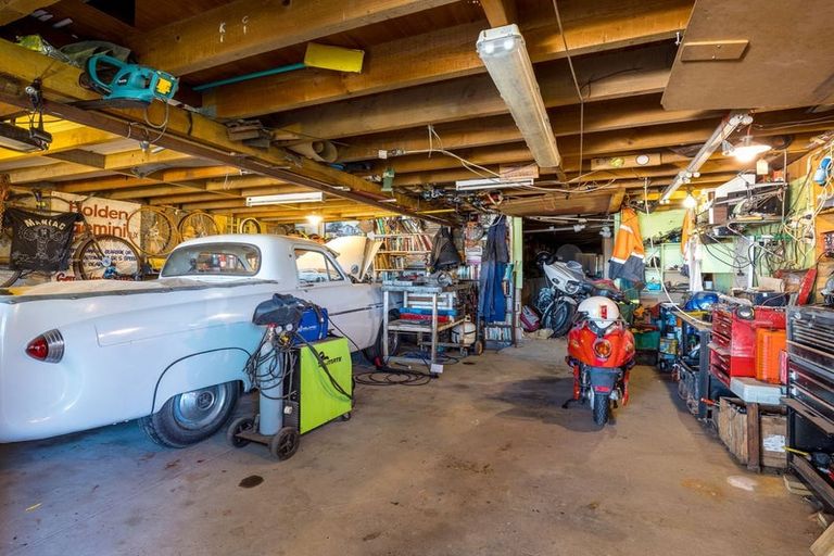 Photo of property in 50 Rhodes Street, Waimate, 7924