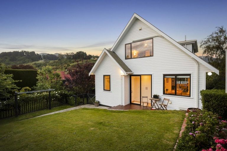 Photo of property in 4 District Road, Roseneath, Port Chalmers, 9023