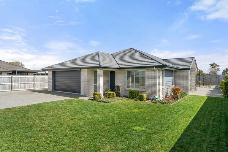 Photo of property in 12 Kotare Drive, Coastlands, Whakatane, 3120