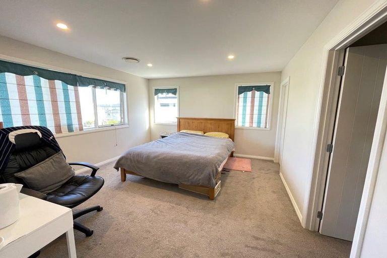 Photo of property in 5 Moko Lane, Greenhithe, Auckland, 0632