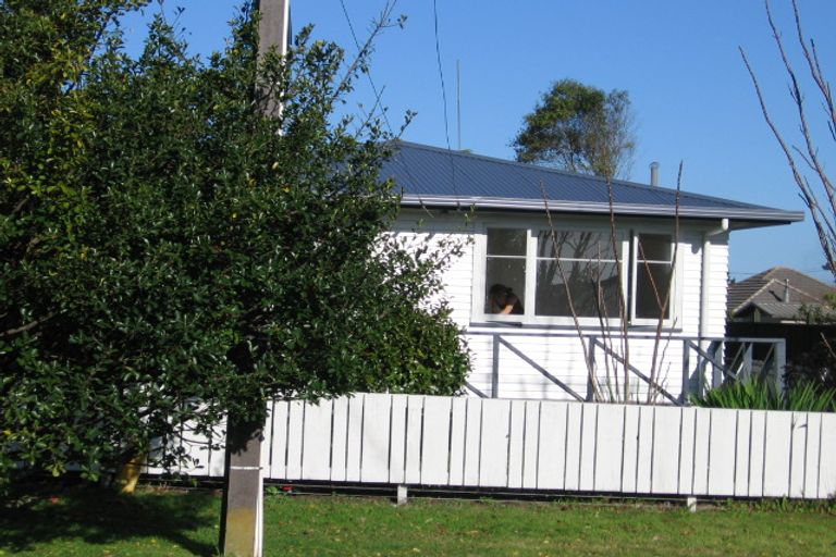 Photo of property in 2/111 Old Wairoa Road, Papakura, 2110