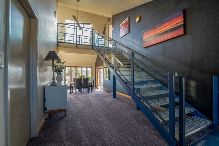 Photo of property in 35 Ashbury Avenue, Waimataitai, Timaru, 7910