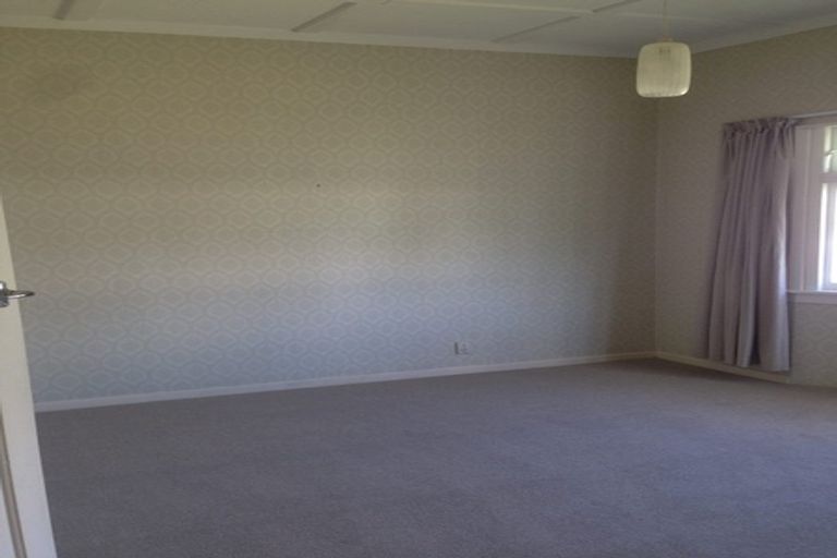 Photo of property in 12 Adam Street, Greenlane, Auckland, 1051