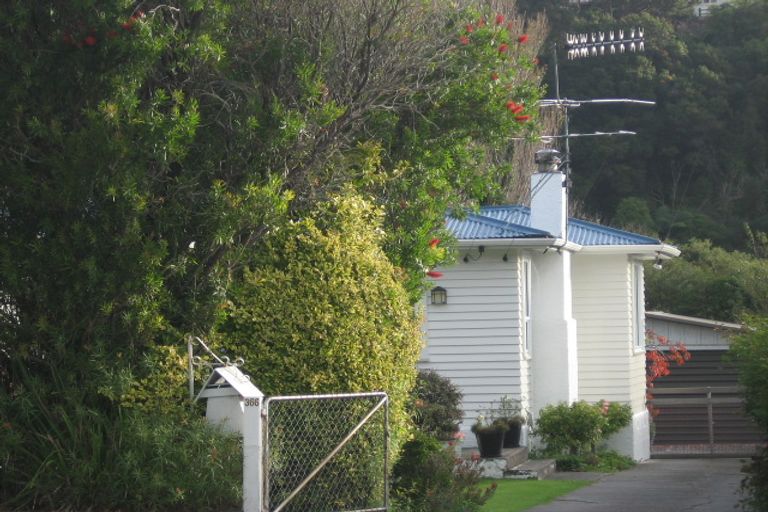 Photo of property in 366 Stokes Valley Road, Stokes Valley, Lower Hutt, 5019