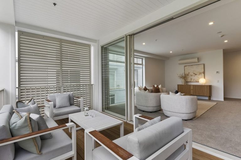 Photo of property in 121 Hibiscus Drive, Orewa, 0931