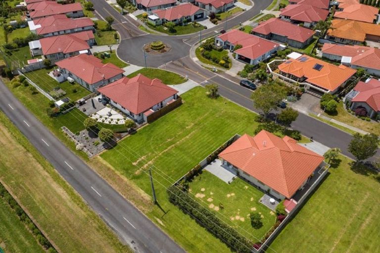 Photo of property in 7 Ballantyne Way, Aongatete, 3178