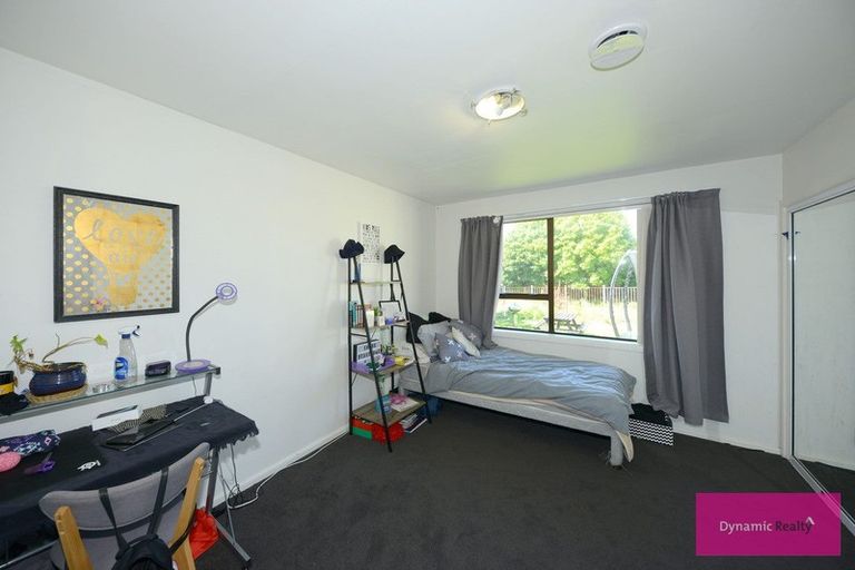 Photo of property in 35 Warren Crescent, Hillmorton, Christchurch, 8025