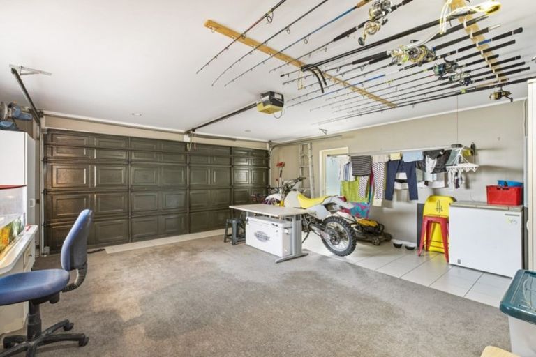 Photo of property in 12 Cashel Place, Torbay, Auckland, 0630