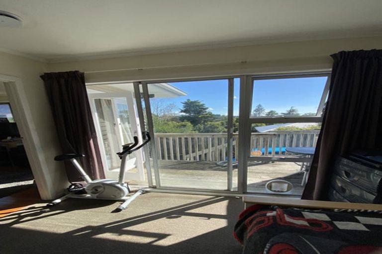 Photo of property in 91c Woodglen Road, Glen Eden, Auckland, 0602