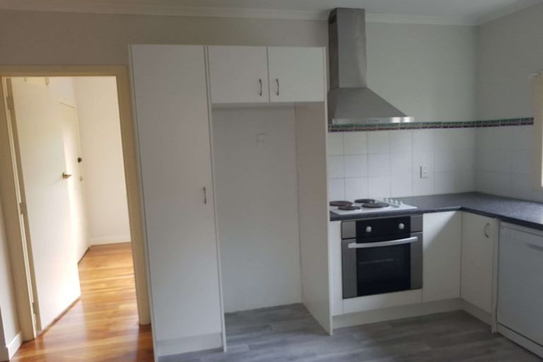 Photo of property in 37 Pakuranga Road, Pakuranga, Auckland, 2010