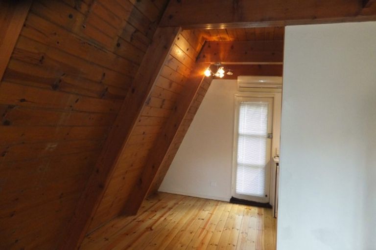 Photo of property in 44 Bayview Place, Cass Bay, Lyttelton, 8082