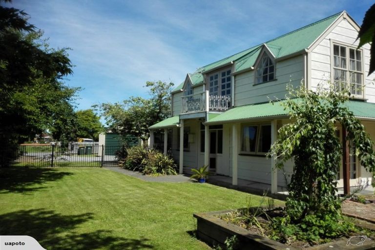 Photo of property in 18 Coleman Place, Darfield, 7510