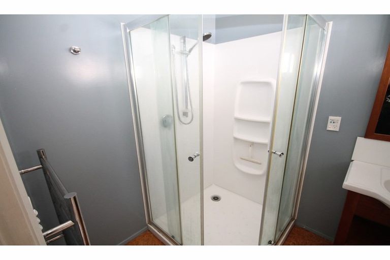 Photo of property in 3 James Place, Opaheke, Papakura, 2113