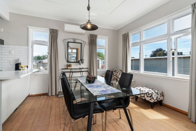 Photo of property in 204 High Street South, Carterton, 5713