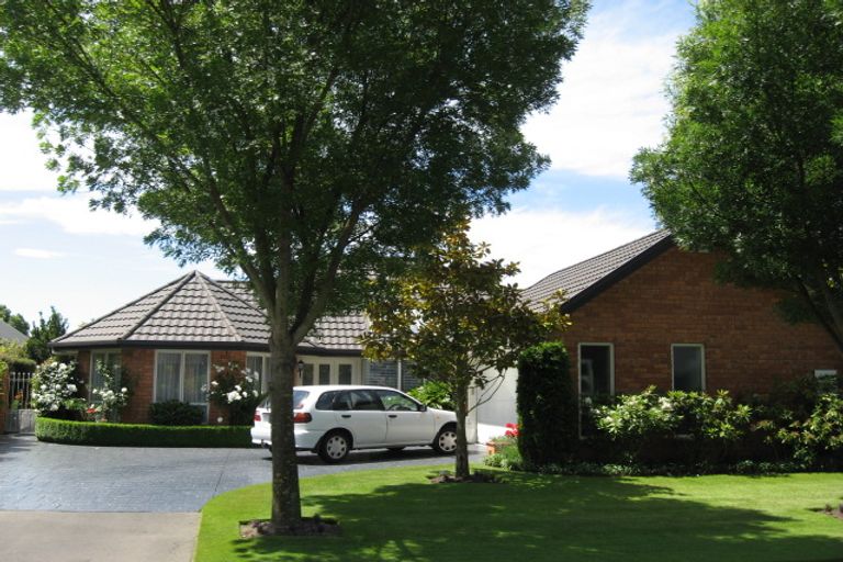Photo of property in 5 Amesbury Mews, Avonhead, Christchurch, 8042