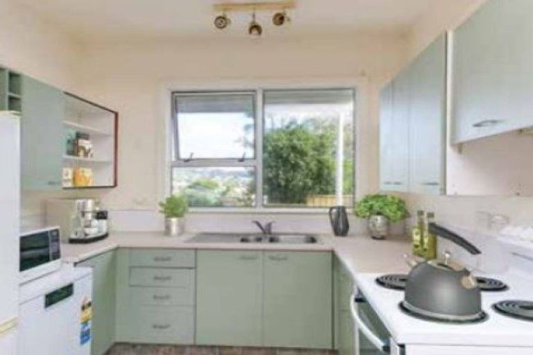 Photo of property in 15 Pembroke Road, Northland, Wellington, 6012