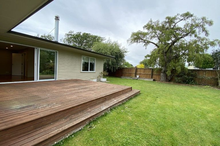 Photo of property in 29 Woodford Terrace, Ilam, Christchurch, 8053