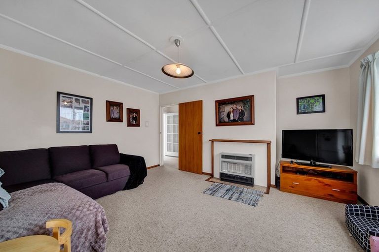 Photo of property in 11 List Street, Welbourn, New Plymouth, 4310